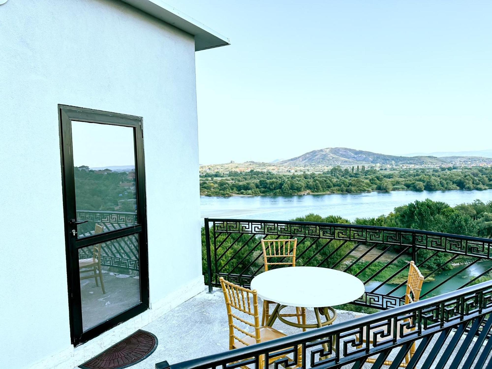 Hotel Iliria Shkoder Exterior photo